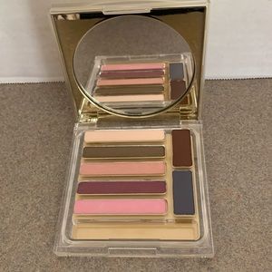 NWOT - Estee Lauder Deluxe Pure Color Eyeshadow Compact